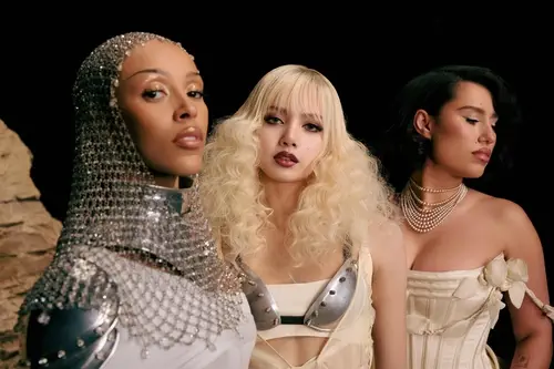 BLACKPINK’s Lisa drops ‘Born Again’ featuring Doja Cat, Ray